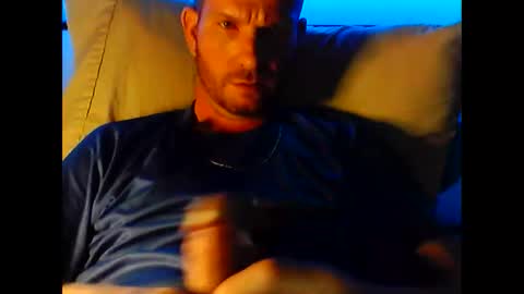 Snapshot of gunz83 chatting on June 9, 2026, 4:24 am Tommy online show from June 9, 2026, 4:24 am