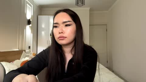 Alana online show from May 15, 2026, 2:02 pm