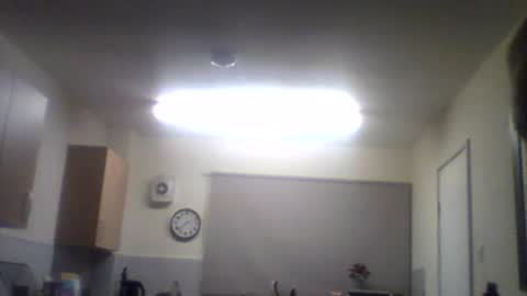 Snapshot of guyhrdd chatting on June 16, 2026, 12:35 am guyhrdd online show from June 16, 2026, 12:35 am