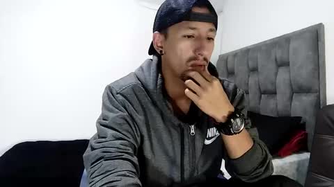 Snapshot of guykarim chatting on February 11, 2025, 7:02 am karim online show from February 11, 2025, 7:02 am