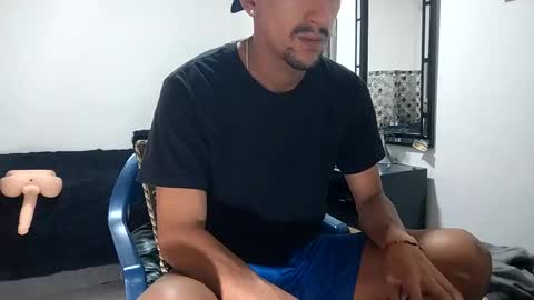 Snapshot of guykarim chatting on March 9, 2025, 5:06 pm karim online show from March 9, 2025, 5:06 pm