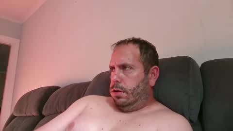 Snapshot of guynaked105 chatting on September 30, 2025, 12:10 pm guynaked105 online show from September 30, 2025, 12:10 pm