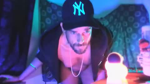 Snapshot of guyst049 chatting on February 25, 2026, 11:58 pm guyst049 online show from February 25, 2026, 11:58 pm