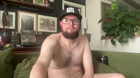guywyo online show from May 18, 2026, 8:47 pm