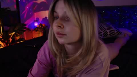 Snapshot of gwenhilton chatting on January 8, 2025, 8:27 am gwenhilton online show from January 8, 2025, 8:27 am