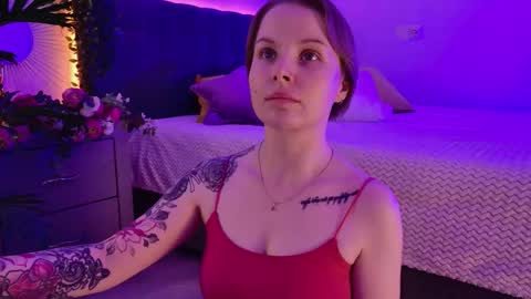 Snapshot of gwenhilton chatting on October 7, 2025, 6:10 am gwenhilton online show from October 7, 2025, 6:10 am