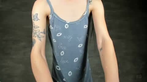 Snapshot of gwhen_ chatting on July 24, 2026, 9:35 pm gwhen_ online show from July 24, 2026, 9:35 pm