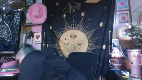 Goddess Fe online show from November 20, 2025, 1:39 am