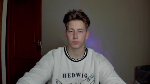 Oliver online show from February 5, 2025, 8:25 pm