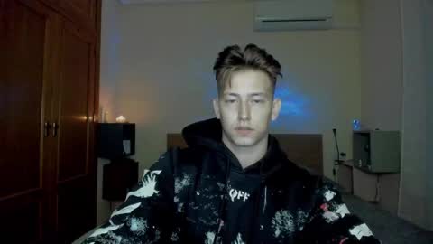 Oliver online show from March 9, 2025, 11:03 pm