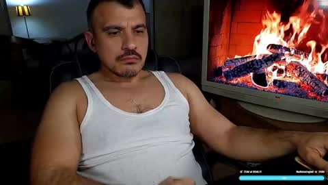 Snapshot of gymd4ddy chatting on April 24, 2026, 6:32 pm gymd4ddy online show from April 24, 2026, 6:32 pm