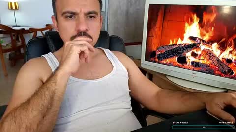 Snapshot of gymd4ddy chatting on May 19, 2026, 1:39 pm gymd4ddy online show from May 19, 2026, 1:39 pm