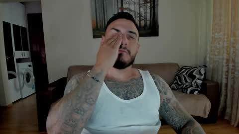 Snapshot of gymdominus chatting on June 1, 2026, 8:16 am gymdominus online show from June 1, 2026, 8:16 am
