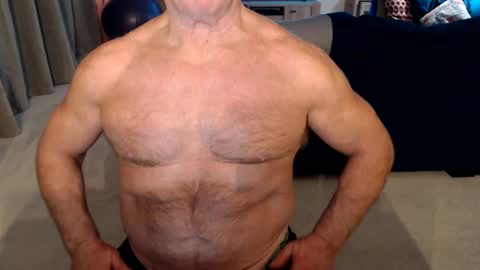 Snapshot of gymguyuk28 chatting on January 13, 2025, 6:59 pm Gymguy online show from January 13, 2025, 6:59 pm