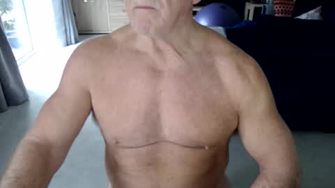 Snapshot of gymguyuk28 chatting on January 13, 2026, 11:48 am Gymguy online show from January 13, 2026, 11:48 am