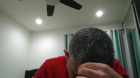 h0nest84 online show from December 2, 2024, 2:42 am