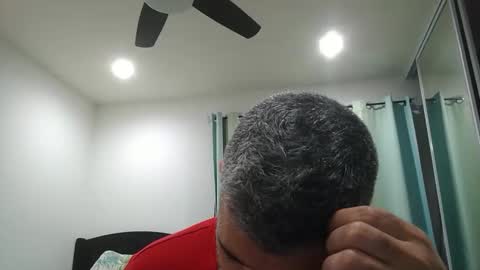 h0nest84 online show from February 22, 2025, 5:34 am