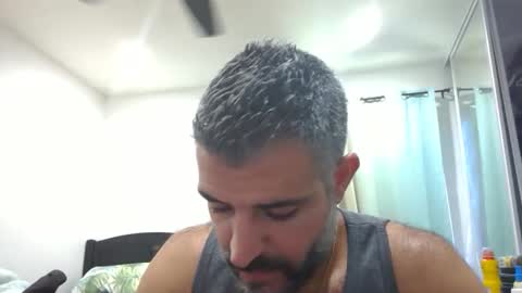 h0nest84 online show from October 5, 2025, 10:29 pm