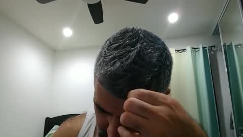 h0nest84 online show from November 4, 2025, 1:48 am