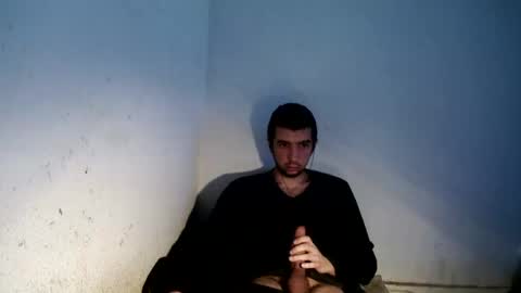 Snapshot of h1dden_reality chatting on May 1, 2026, 5:17 pm h1dden_reality online show from May 1, 2026, 5:17 pm