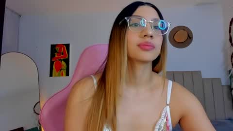 Paulina  online show from July 14, 2026, 4:06 am