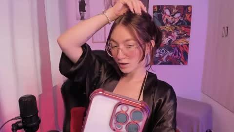 Snapshot of haanna_thompsoon chatting on May 5, 2026, 6:05 pm haanna_thompsoon online show from May 5, 2026, 6:05 pm