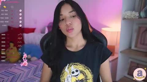 Hade online show from March 3, 2025, 6:55 pm