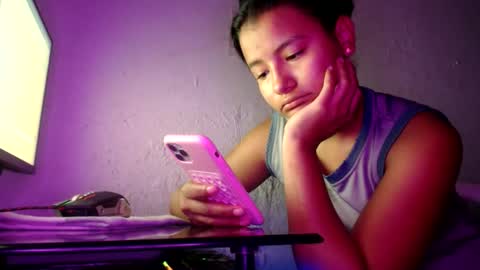 hadesmit1 online show from May 31, 2026, 1:18 pm
