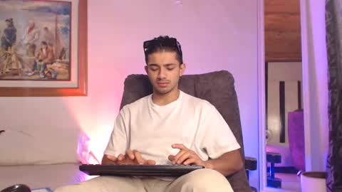 HADEZ online show from March 28, 2026, 3:33 pm