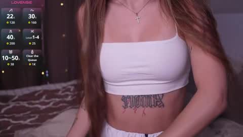 Snapshot of hadleynichols chatting on May 25, 2026, 1:55 am Hi Im Rebecca Glad to see you in my room PVT is open online show from May 25, 2026, 1:55 am