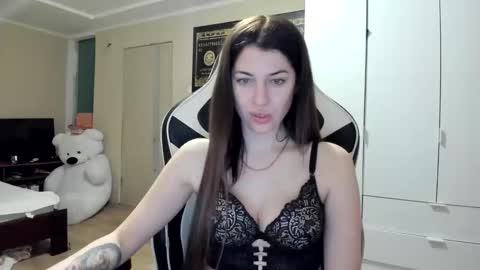 Snapshot of hailey_beauty chatting on December 14, 2025, 4:23 pm Sk pe Anya388109 online show from December 14, 2025, 4:23 pm