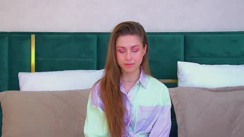 Snapshot of haileyarden chatting on July 14, 2026, 6:40 am Hailey online show from July 14, 2026, 6:40 am