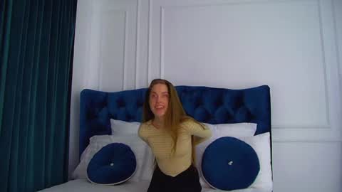 Snapshot of haileyarden chatting on July 24, 2026, 6:11 am Hailey online show from July 24, 2026, 6:11 am
