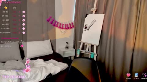 Hailey online show from February 25, 2025, 2:14 am