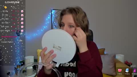 Hailey online show from October 4, 2025, 8:56 am