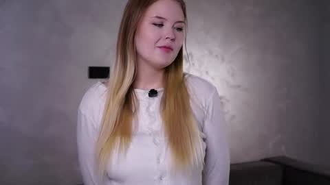 Snapshot of haileylaird chatting on August 2, 2026, 11:52 am Gwen online show from August 2, 2026, 11:52 am