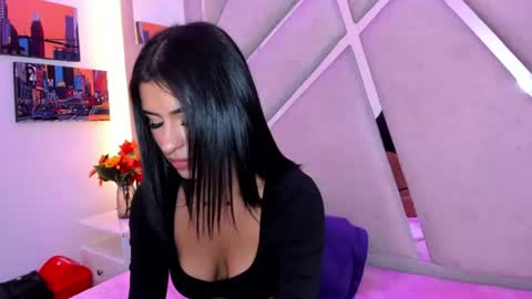 Hailey Petite online show from July 27, 2026, 3:52 pm