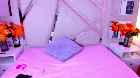 Hailey Petite online show from July 28, 2026, 2:13 pm