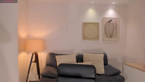 Hailey online show from April 7, 2026, 12:05 pm