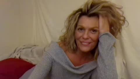 Hailey online show from January 8, 2025, 3:08 am