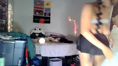  Hailey  online show from January 29, 2025, 10:05 am