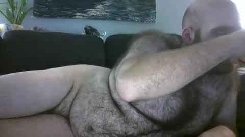 Snapshot of hairiestbear chatting on December 20, 2025, 6:53 am Hairiest Bear online show from December 20, 2025, 6:53 am
