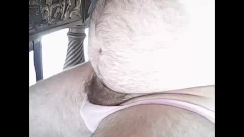 Snapshot of hairybeary1 chatting on February 27, 2025, 2:00 pm hairybeary1 online show from February 27, 2025, 2:00 pm