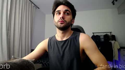 Adam online show from April 16, 2026, 9:39 pm