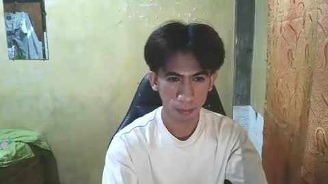 Snapshot of hairyhugecock_22 chatting on October 27, 2025, 10:03 pm hairyhugecock_22 online show from October 27, 2025, 10:03 pm