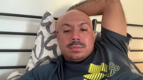 Snapshot of hairyman30000 chatting on February 25, 2026, 3:32 pm hairyman30000 online show from February 25, 2026, 3:32 pm