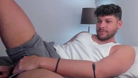 Independent       model  online show from February 20, 2026, 12:40 am