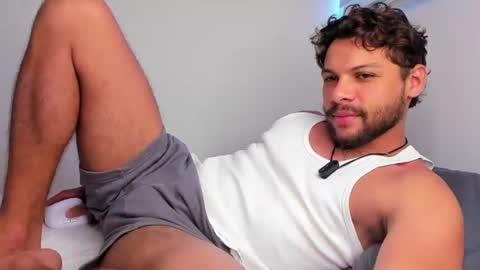 Independent       model  online show from July 27, 2026, 9:55 pm