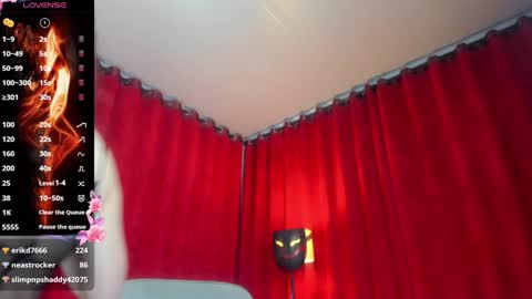 Haku Please help me with your thumbs up its important  online show from December 6, 2024, 7:45 pm