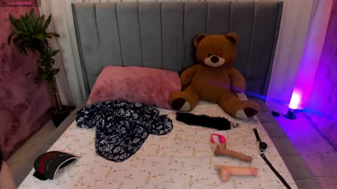 Haku Please help me with your thumbs up its important  online show from January 22, 2025, 4:12 pm